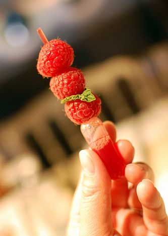raspberry pipettes
