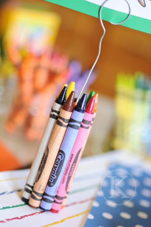 crayon place card holders