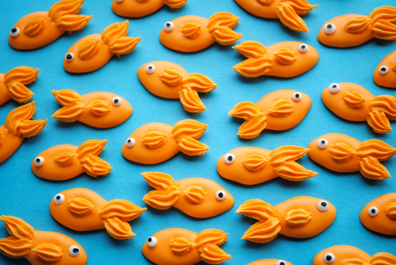 goldfish cupcake toppers