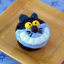 cheshire cat cupcake