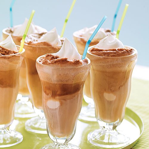 carnival party drinks root beer floats