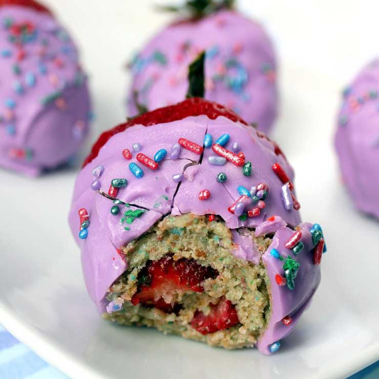 cupcake stuffed strawberries